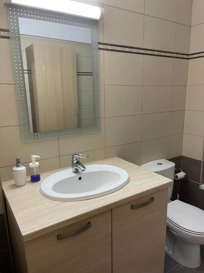 Tranquil Country Condo 라르나카